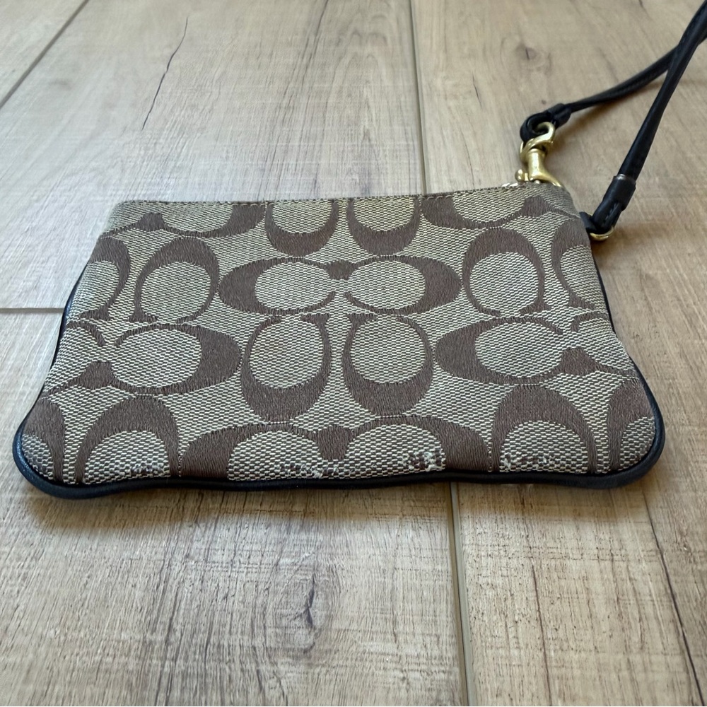 Coach Signature Black Wallet Wristlet Pouch Clutch 6x4 Zip Small Card Holder - Picture 4 of 7